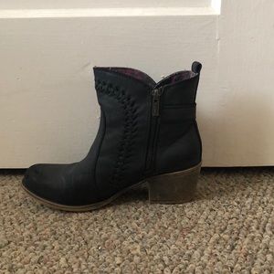 Roxy booties
